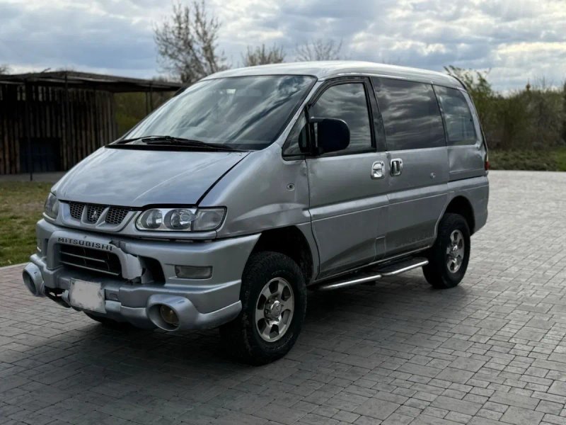 Мітсубісі Деліка 4*4 Mitsubishi Delica 3.0 benz 2006 р — фото 2