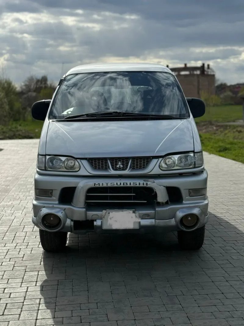 Мітсубісі Деліка 4*4 Mitsubishi Delica 3.0 benz 2006 р — фото 5