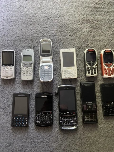 Мобильный телефон SE K750