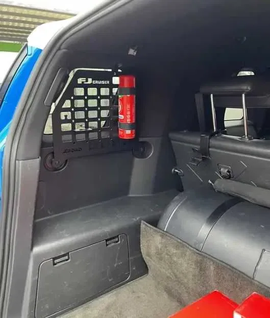 MOLLE панелі на вікна багажника Toyota FJ Cruiser органайзер багажника — фото 2