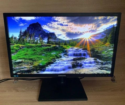 Монітор 24" Samsung S24E650PL, IPS, Full HD, 60HZ, динаміки