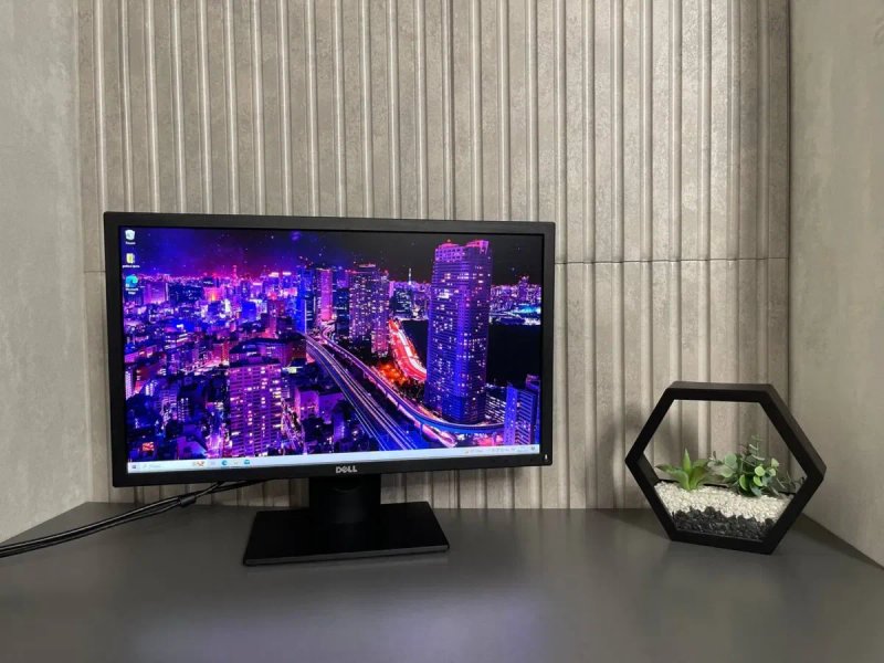 Монітор DELL 24 дюйми — фото 2