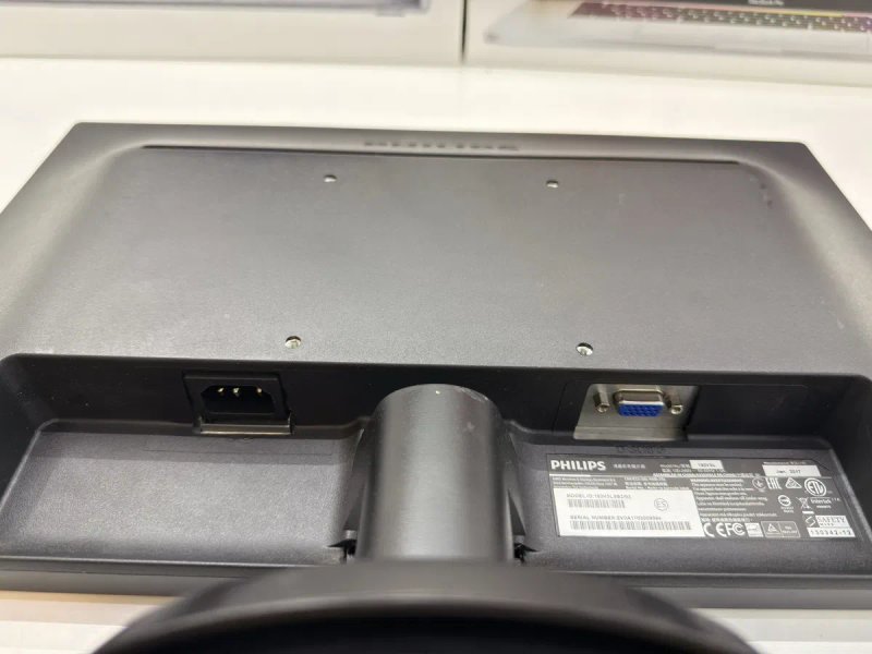 Монітор Philips 193v5L / 18.5" (1366х768) TN/1x VGA — фото 6