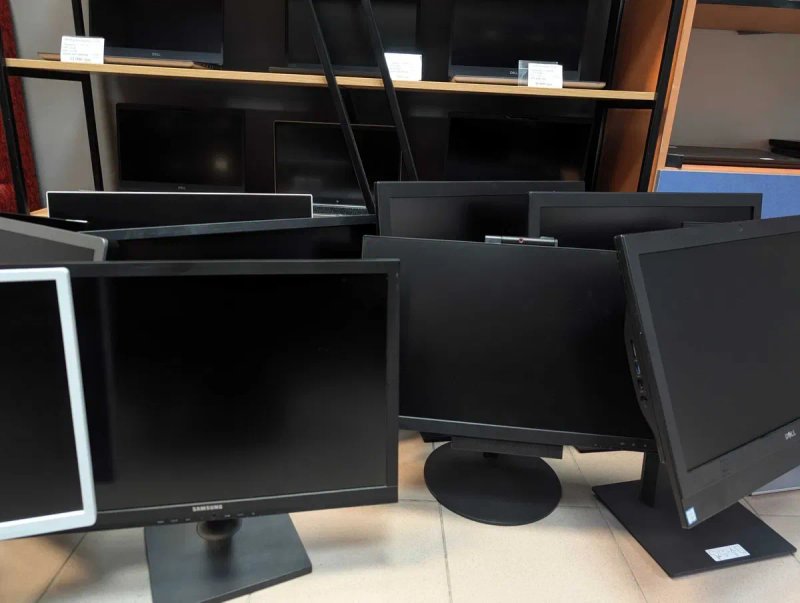Монітори Роздріб\ОПТ Samsung\HP\Fujitsu\Lenovo\AOC — фото 2