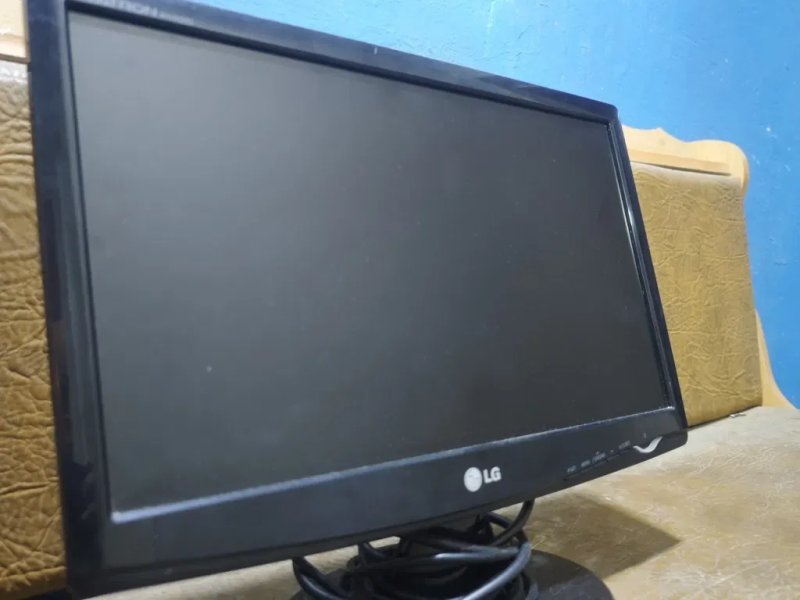 Монітори Samsung/LG 17-19" wide 16:9 та 4:3, хороший стан, робо — фото 7