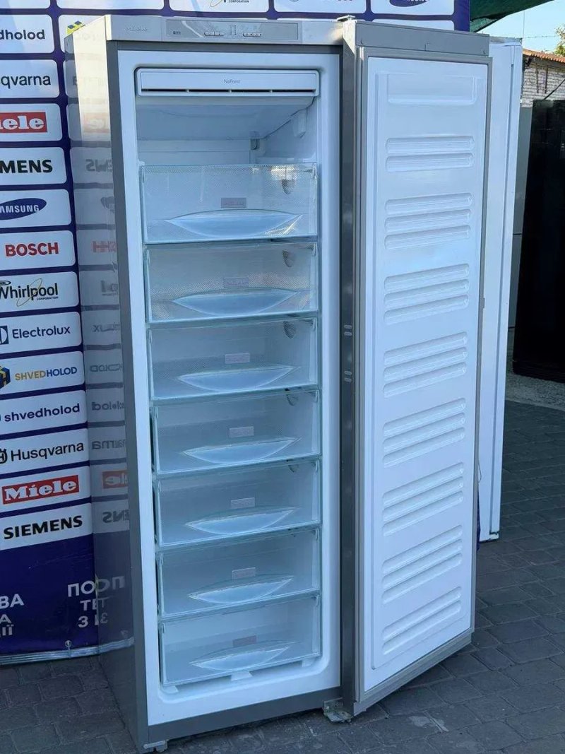 Морозильна камера б/в  MIELE  185/60/60  Металік нержавійка  No Frost #08439 — фото 5