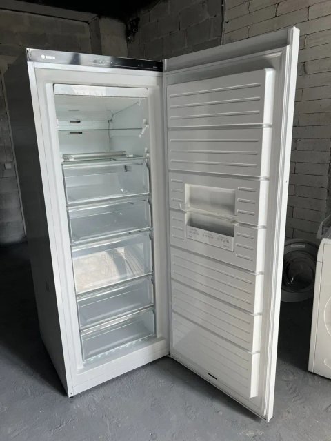 Морозильна камера Bosch kgn6532 NoFrost A+++