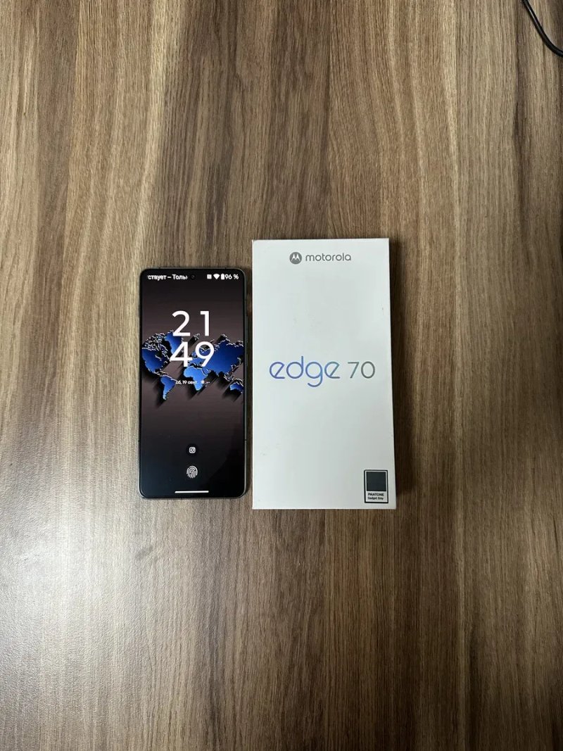 Motorola Edge 70   12/512.   Европа. — фото 2