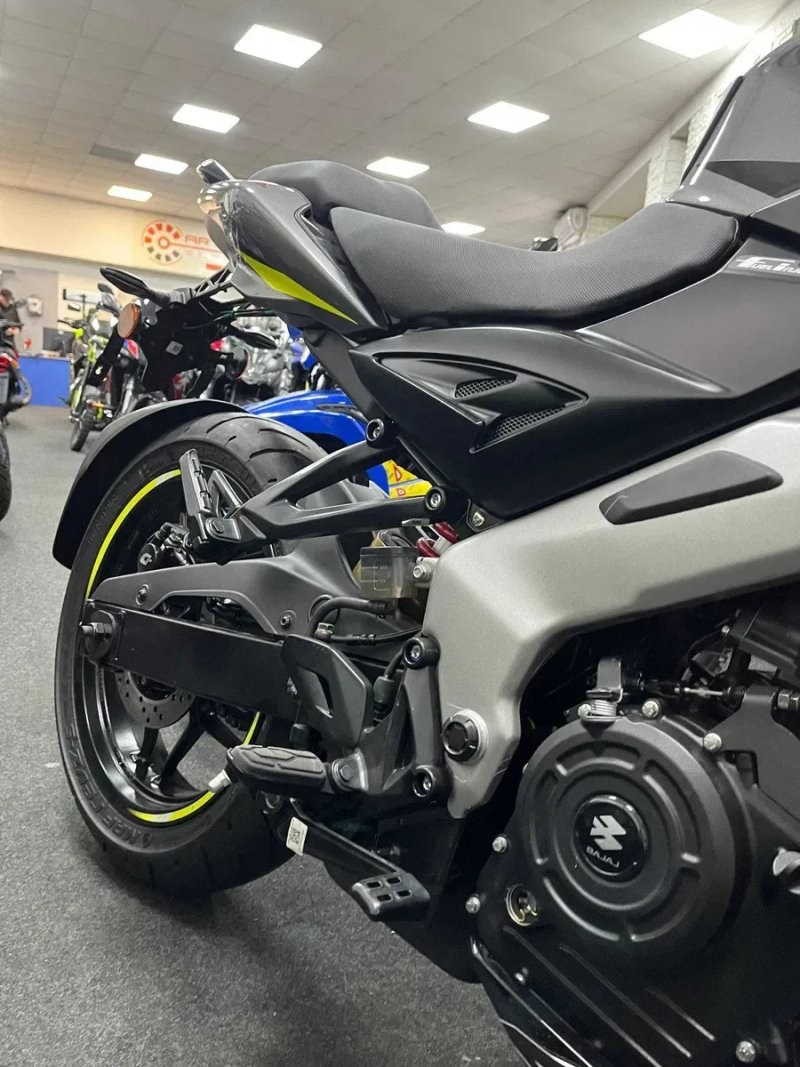 Мотоцикл Bajaj Pulsar NS 400 — фото 4