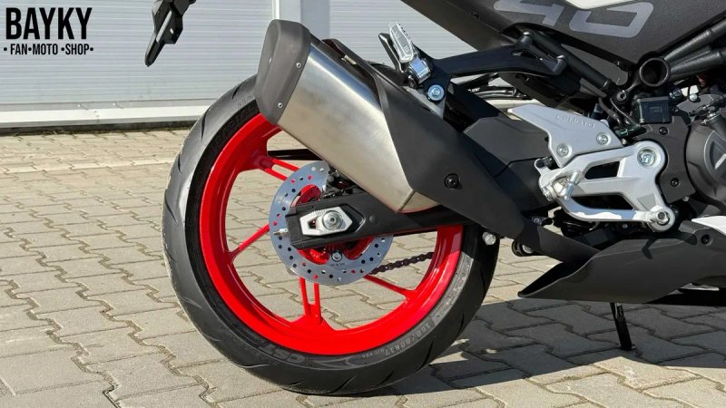 Мотоцикл CFMOTO 450SR в наявності — фото 3