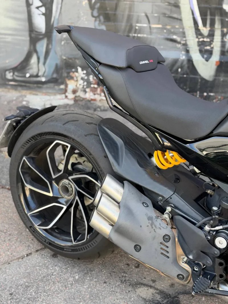 Мотоцикл Ducati Diavel V4 2024 рік — фото 6
