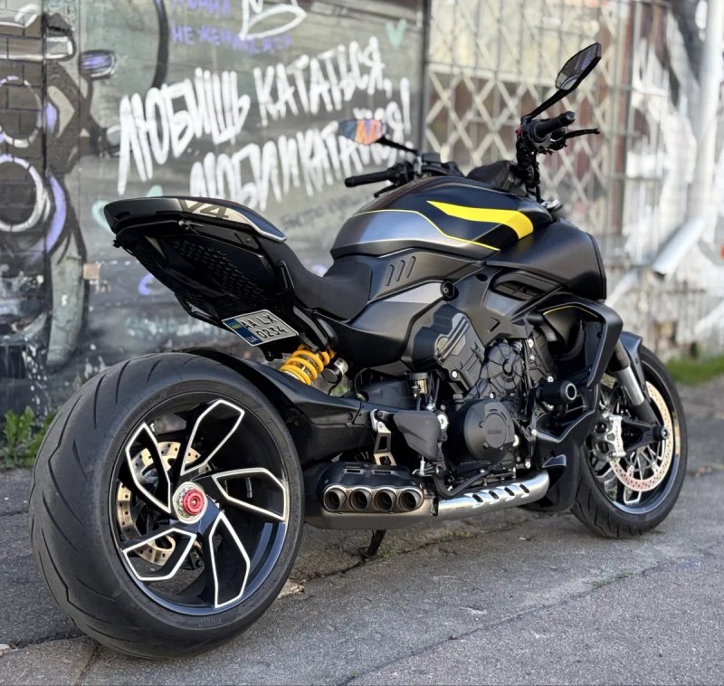 Мотоцикл Ducati Diavel V4 2026 року — фото 4