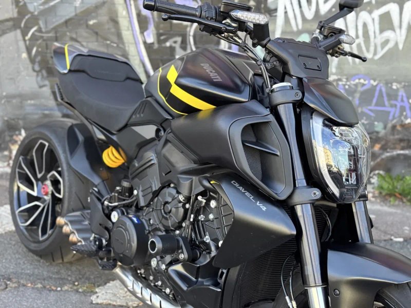 Мотоцикл Ducati Diavel V4 2026 року — фото 5