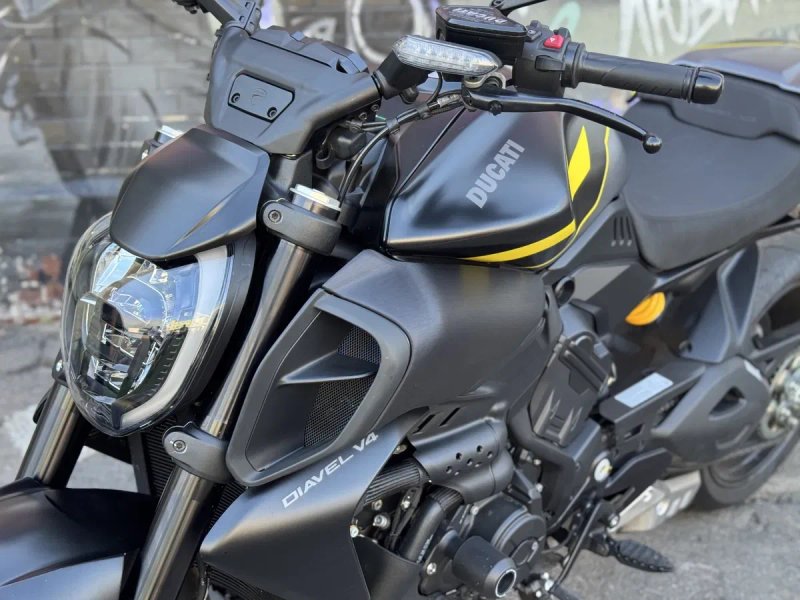 Мотоцикл Ducati Diavel V4 2026 року — фото 8