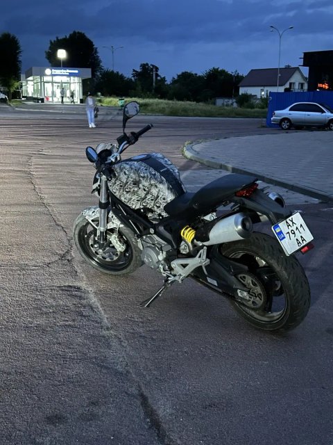 Мотоцикл ducati monster 2011г 700сс