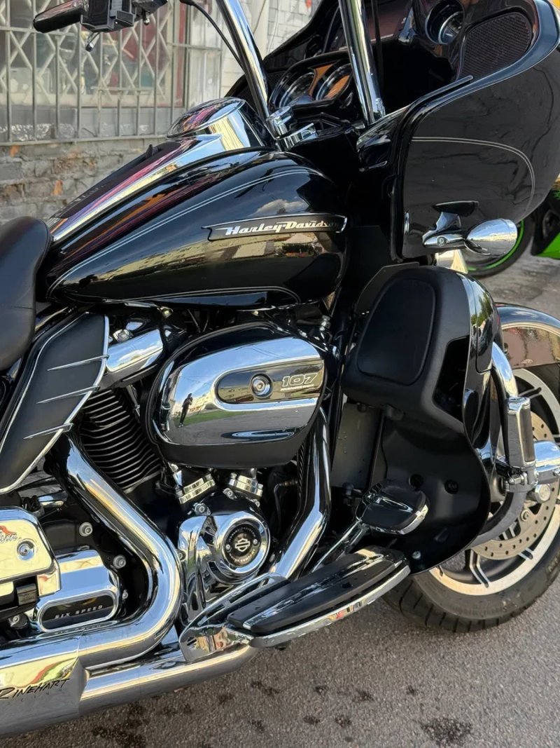 Мотоцикл Harley-Davidson Road Glide Ultra 2017 рік — фото 6