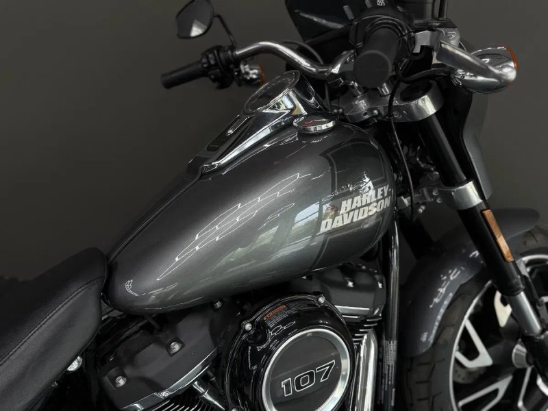 Мотоцикл Harley-Davidson Sport Glide 2021 рік — фото 4