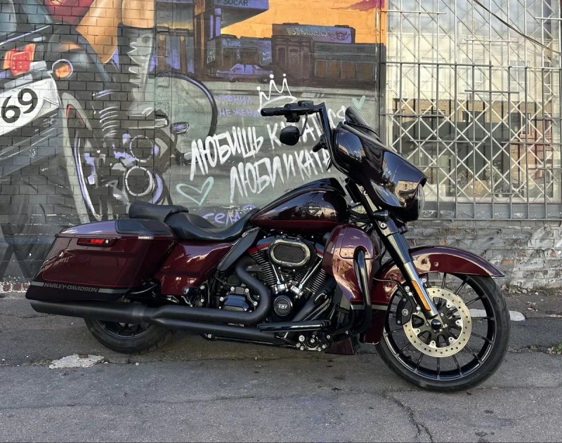 Мотоцикл Harley-Davidson Street Glide CVO Special 2019 рік — фото 2
