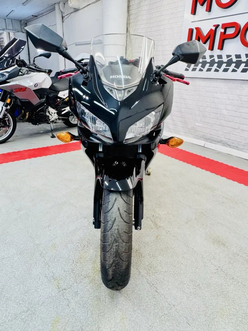 мотоцикл Honda CBR400R ABS в оригіналі — фото 7