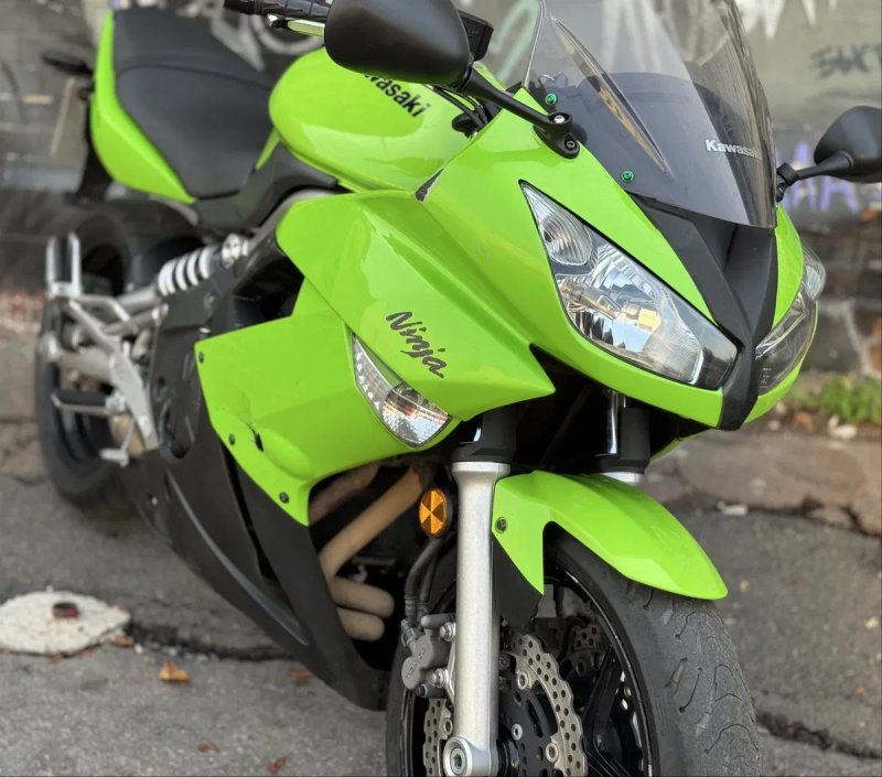Мотоцикл Kawasaki EX650 2009 рік — фото 3