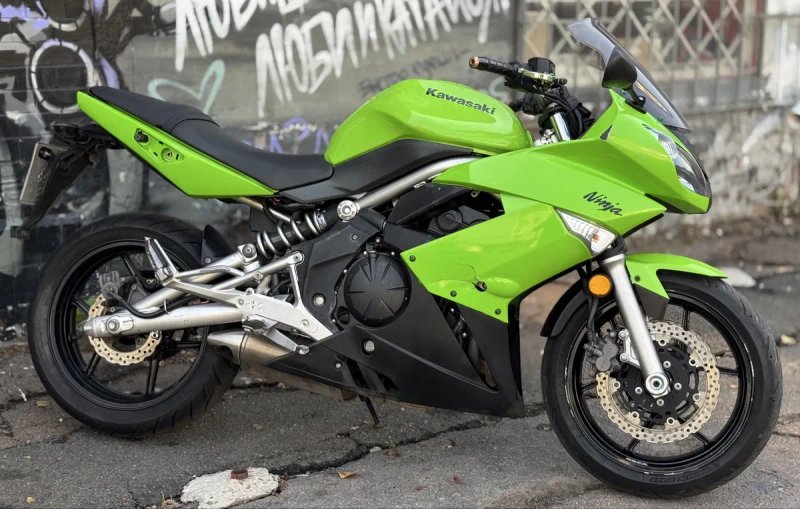 Мотоцикл Kawasaki EX650 2009 рік — фото 4