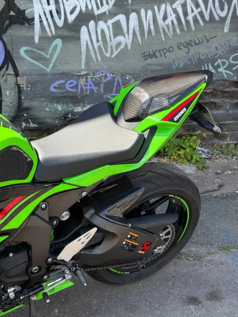Мотоцикл Kawasaki Ninja ZX-6R 2024 рік — фото 8