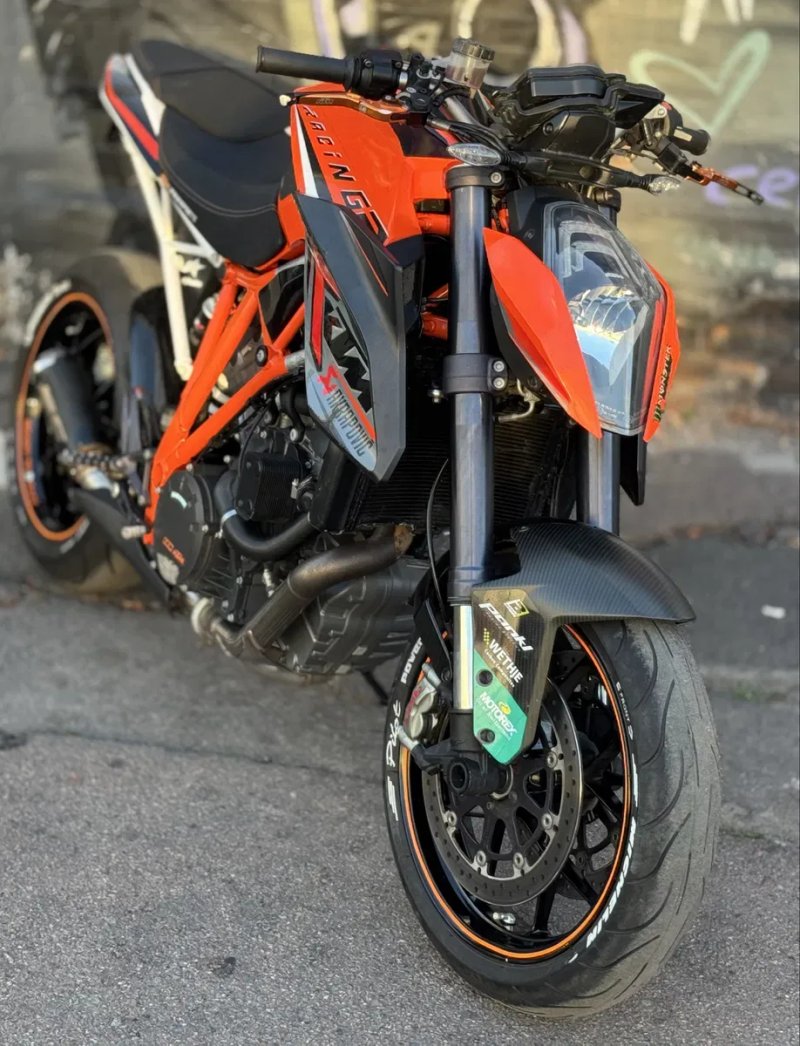Мотоцикл KTM Super Duke 1290 2016 рік — фото 3