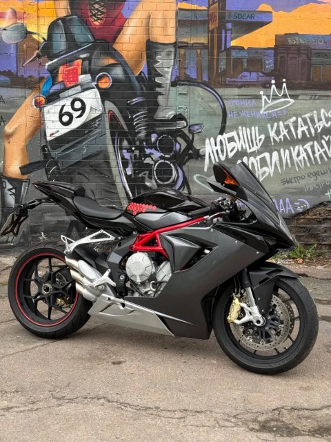 Мотоцикл MV Agusta F3 2012 рік
