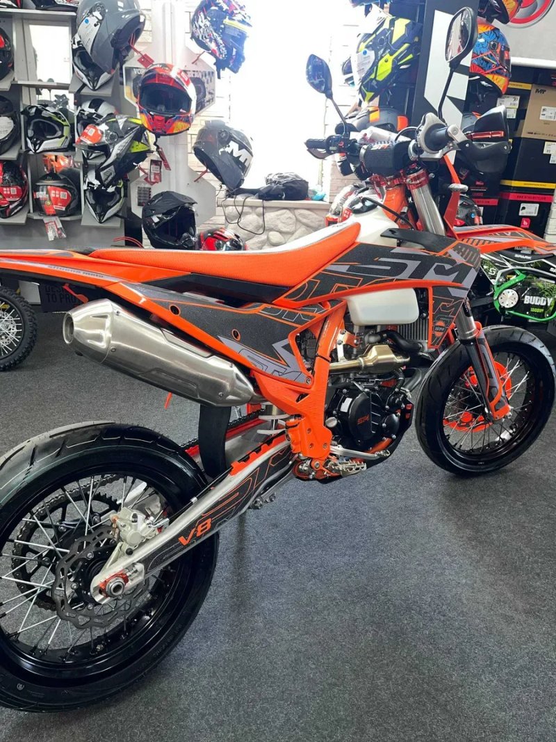 Мотоцикл STN V8 Motard В НАЯВНОСТІ !!! — фото 6