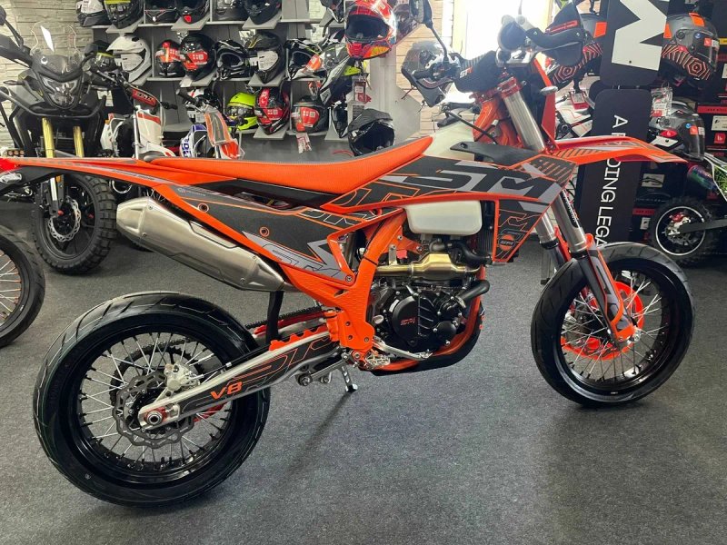 Мотоцикл STN V8 Motard В НАЯВНОСТІ !!! — фото 8