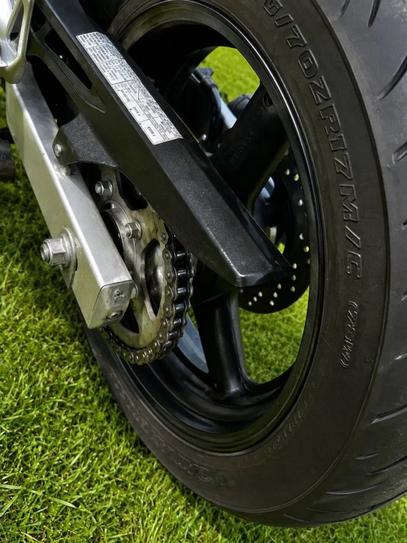 мотоцикл Suzuki Gsf650S — фото 6