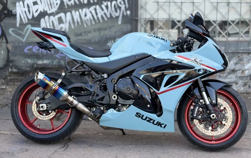 Мотоцикл Suzuki GSX R1000 2024 рік — фото 2