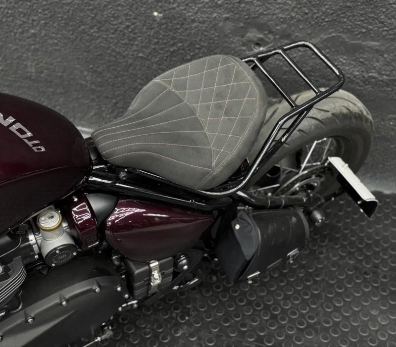 Мотоцикл Triumph Bonneville Bobber 2023 рік — фото 4