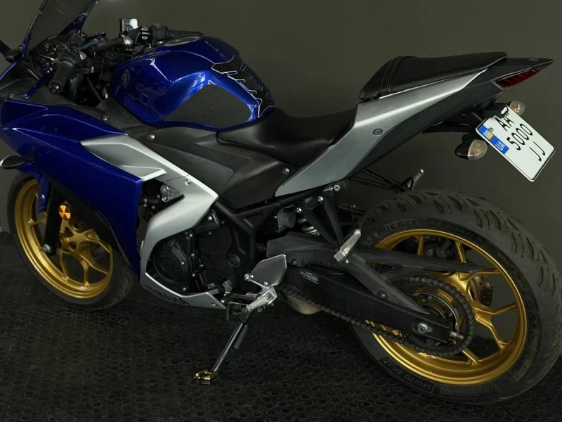 Мотоцикл Yamaha YZF-R3 2018 рік — фото 8