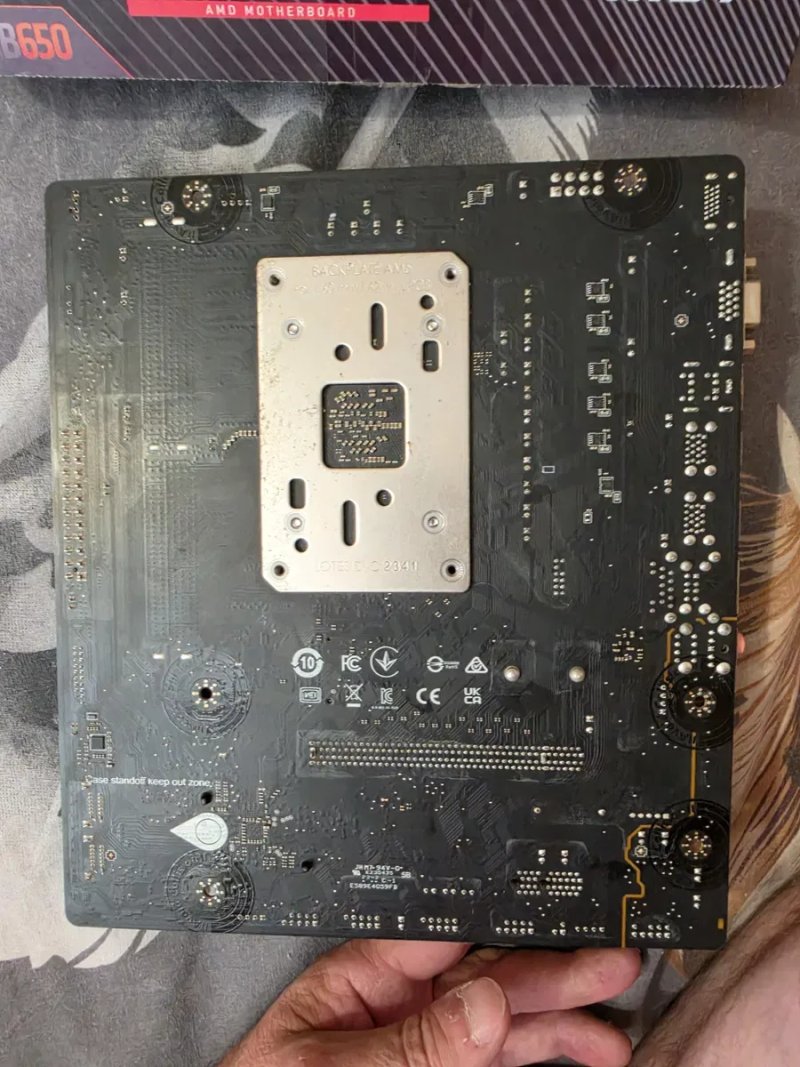 MSI Pro B650M-B DDR5 — фото 2