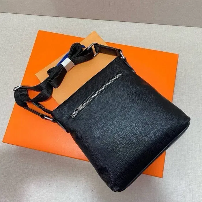 Мужская кожаная сумка louis vuitton чоловіча шкіряна сумка луі вітон — фото 7