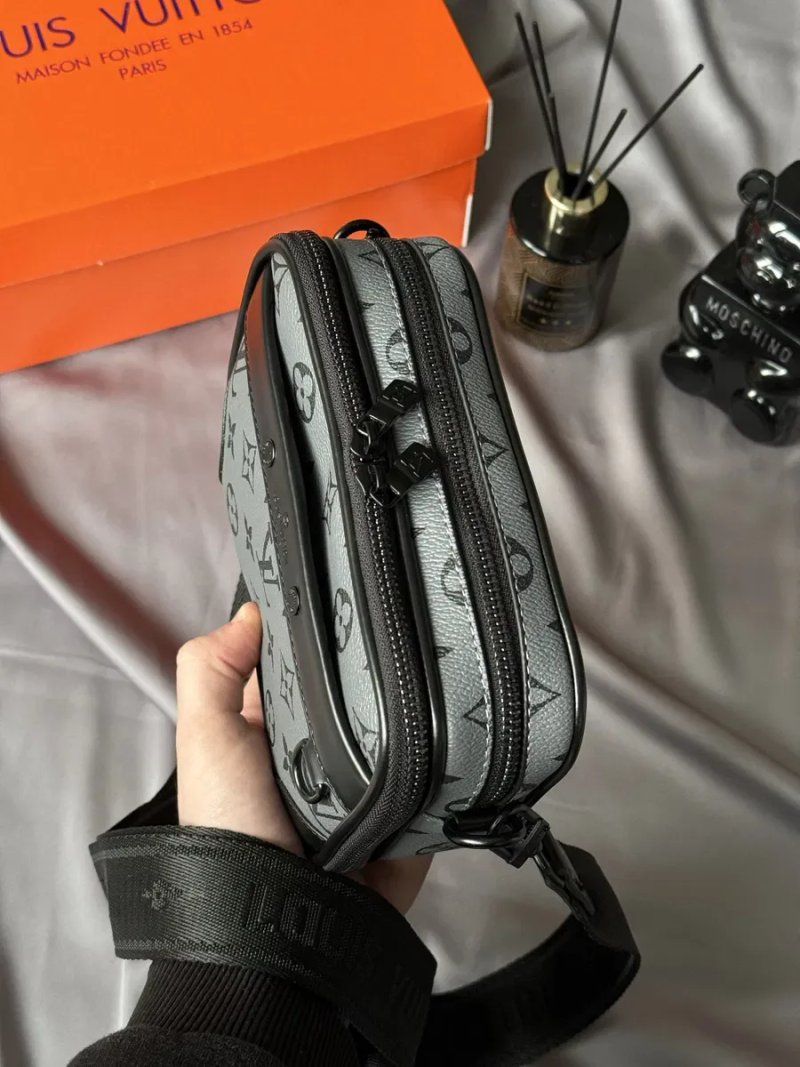 Мужская сумка Louis Vuitton чоловіча сумка барсетка месенджер через плече клатч — фото 4