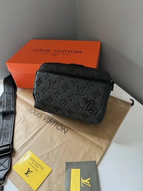 Мужская сумка Louis Vuitton чоловіча сумка клатч барсетка месенджер через плече бананка