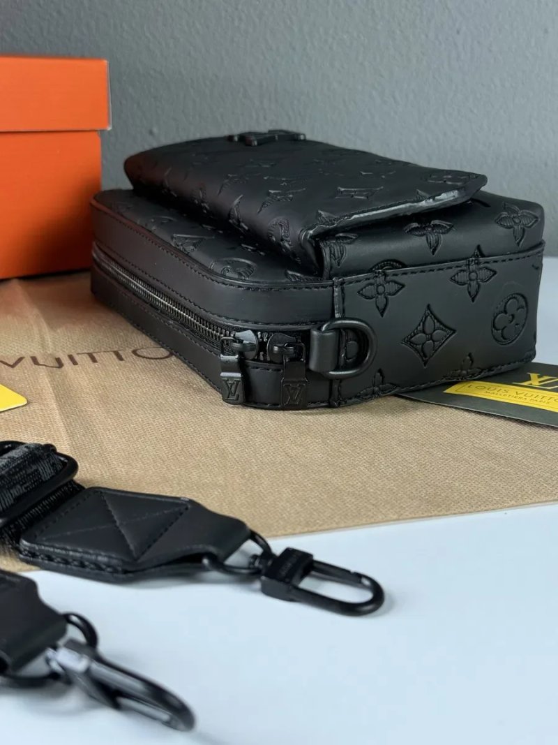 Мужская сумка Louis Vuitton чоловіча сумка клатч барсетка месенджер через плече бананка — фото 2