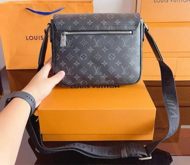 Мужская сумка Louis Vuitton District чоловіча сумка барсетка — фото 8