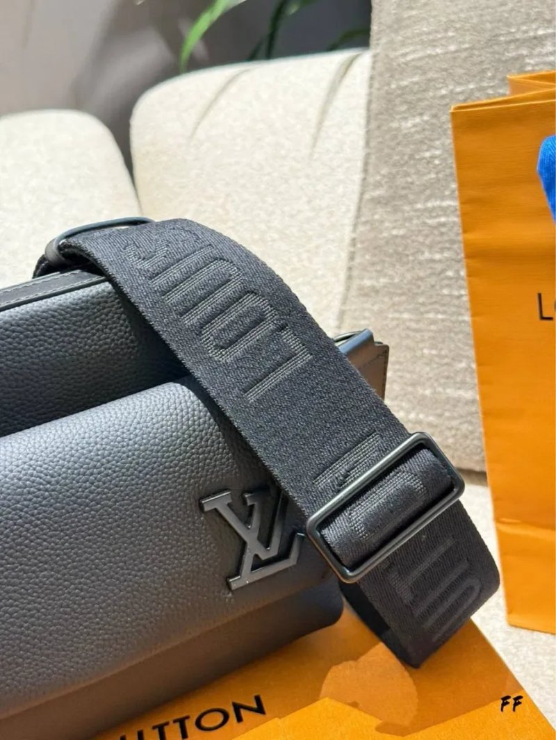 Мужская сумка  Мессенджер Louis Vuitton кроссбоди купить сумку луі — фото 2