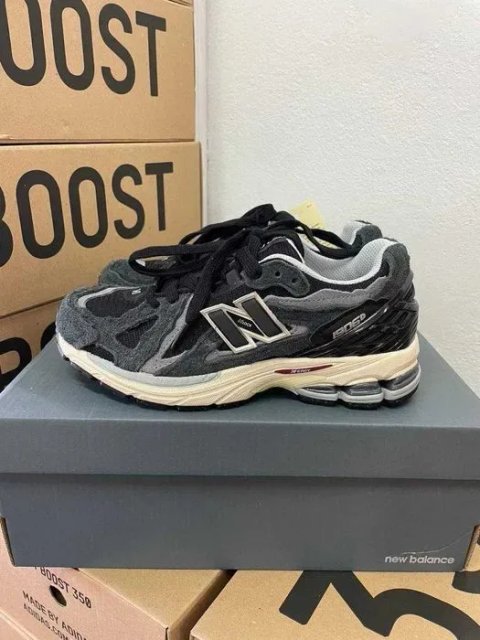 Мужские кроссовки New Balance 1906D Black Protection Pack Premium.