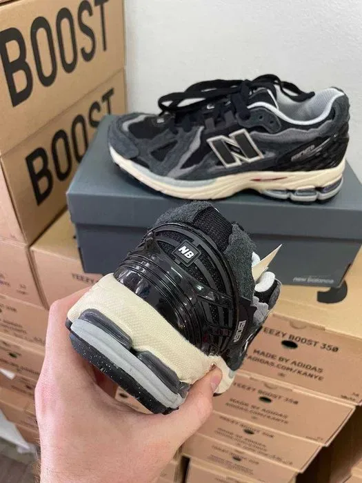 Мужские кроссовки New Balance 1906D Black Protection Pack Premium. — фото 7