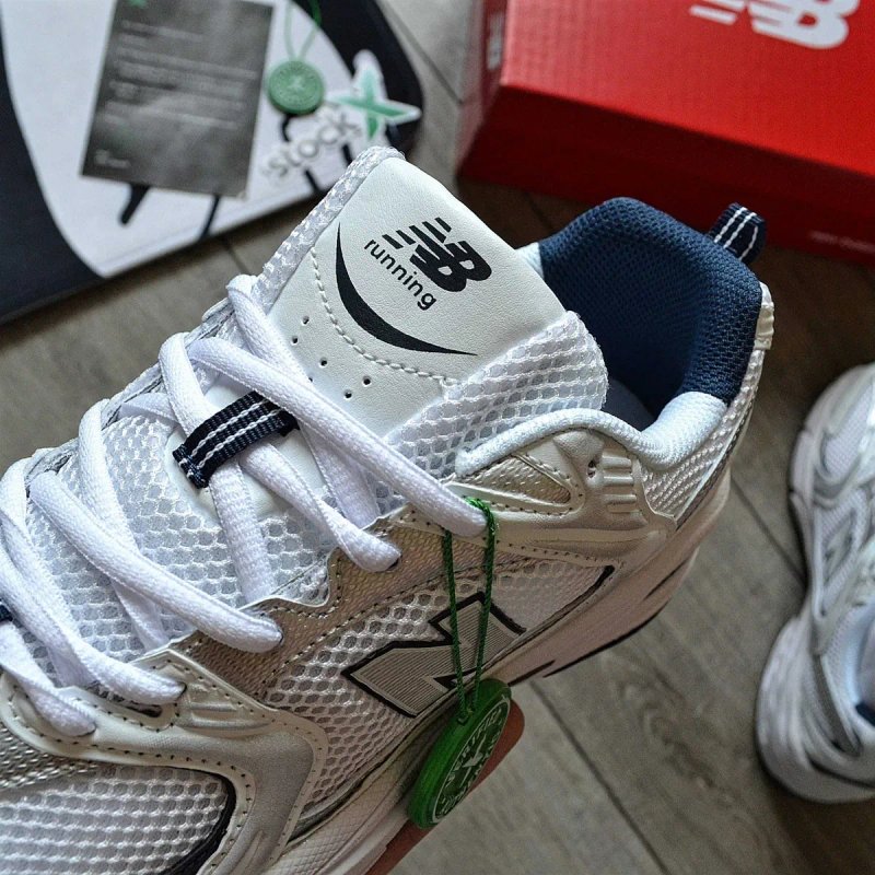 Мужские кроссовки New Balance 'White/Silver/Navy' Размеры 40-44 — фото 5