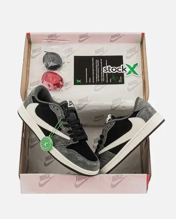 Мужские кроссовки Nike Air Jordan 1 Retro Low Travis Scott Silver — фото 2