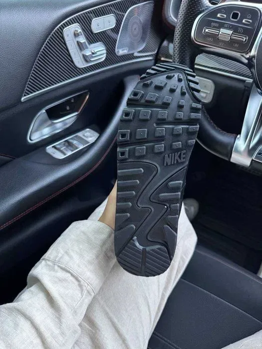 Мужские кроссовки Nike Air Max 90 Triple "Black" Размеры 41-45 — фото 6