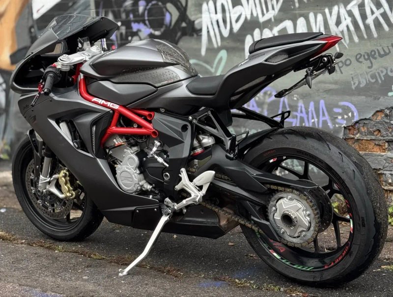MV Agusta F3 675  2015 рік — фото 4