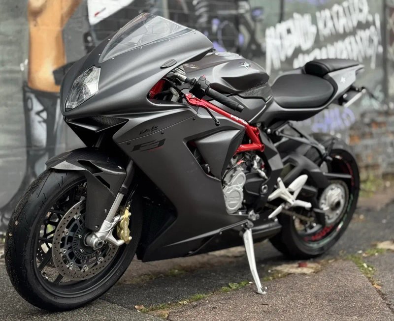 MV Agusta F3 675  2015 рік — фото 5