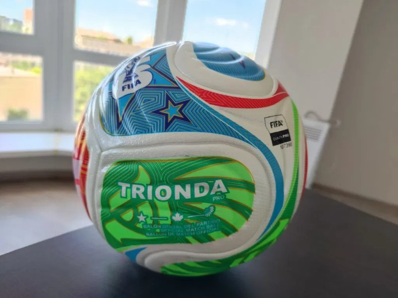 Мяч футбольний adidas Trionda World Cup 2026, термошов, 5 та 4 розміри з посиленим покриттям РОЗПРОДАЖ — фото 2