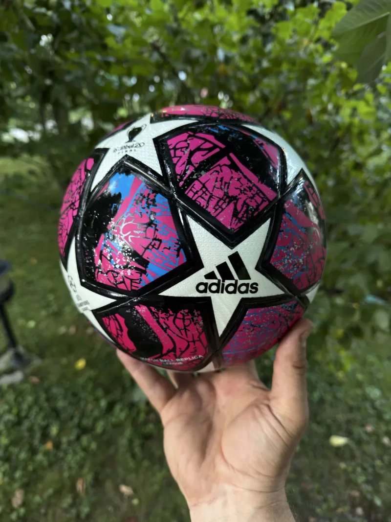 Мяч футбольный adidas Istanbul final 2020  розміри 4 та 5 термошов — фото 4